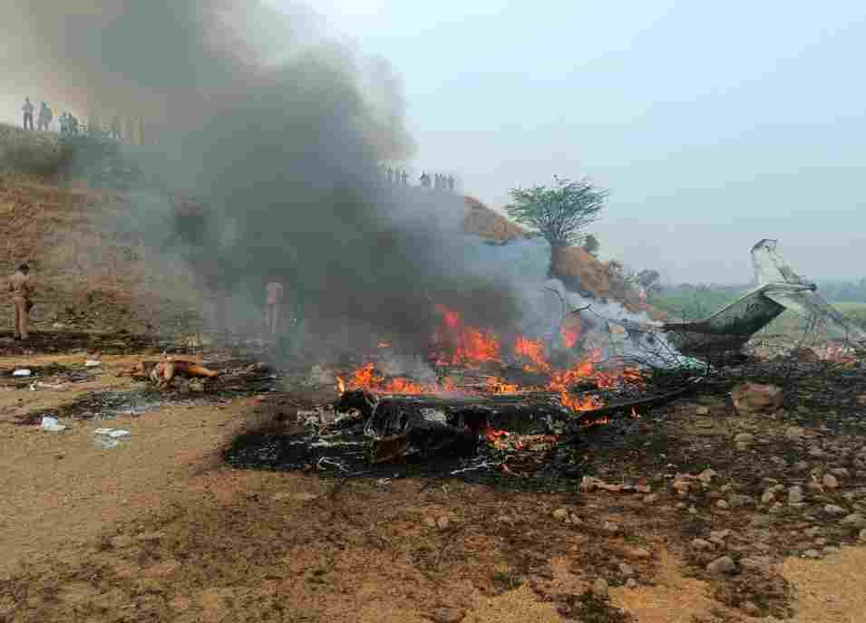 ब्रेकिंग न्यूज़ | बारामती विमान हादसा: दावों पर सस्पेंस, आधिकारिक पुष्टि का इंतज़ार