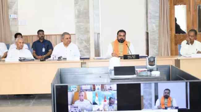 बिहार कैबिनेट के 30 बड़े फैसले, 86 वज्र वाहन और 30 वाटर कैनन को मंजूरी?