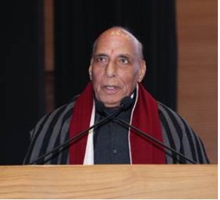 राजनाथ सिंह ने नागरिक सेवकों से सुरक्षा–शासन समन्वय के साथ विकसित भारत निर्माण में अग्रणी भूमिका निभाने का आह्वान