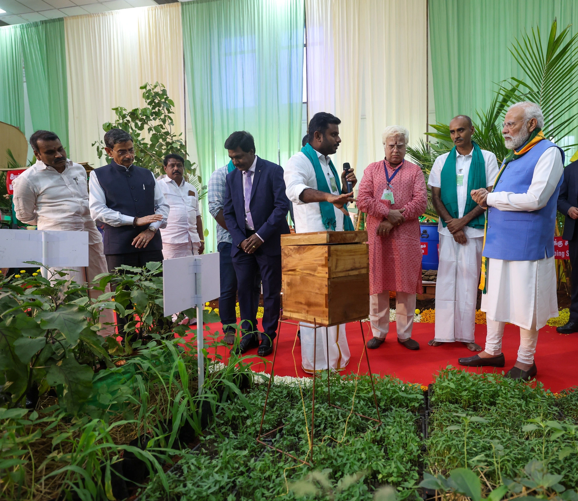 दक्षिण भारत नेचुरल फार्मिंग समिट 2025 में किसानों से रूबरू हुए प्रधानमंत्री मोदी