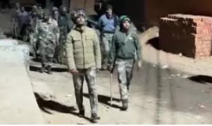 Hazaribagh | सरस्वती विसर्जन पर बवाल: डीजे विवाद में पत्थरबाजी, आंसू गैस चली, बेलतू गांव बना रणक्षेत्र