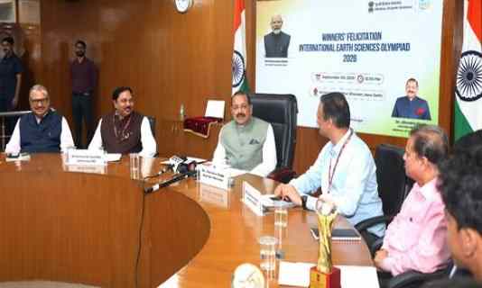 IESO 2026 में भारत का शानदार प्रदर्शन, 4 स्वर्ण समेत 9 पदक जीतने वाले छात्रों का सम्मान