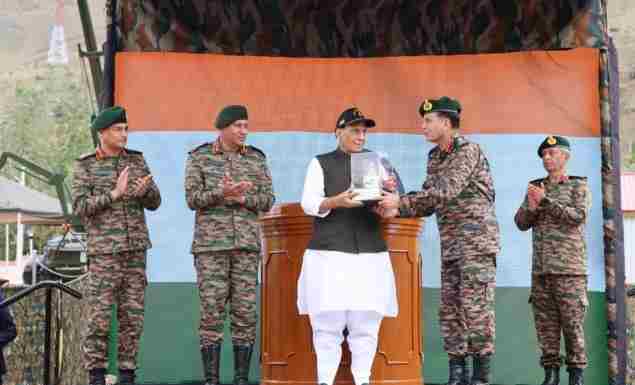 Kargil Vijay Diwas 2026: राजनाथ सिंह का पाकिस्तान को सख्त संदेश, बोले- ऑपरेशन सिंदूर ने दिखा दी भारत की ताकत