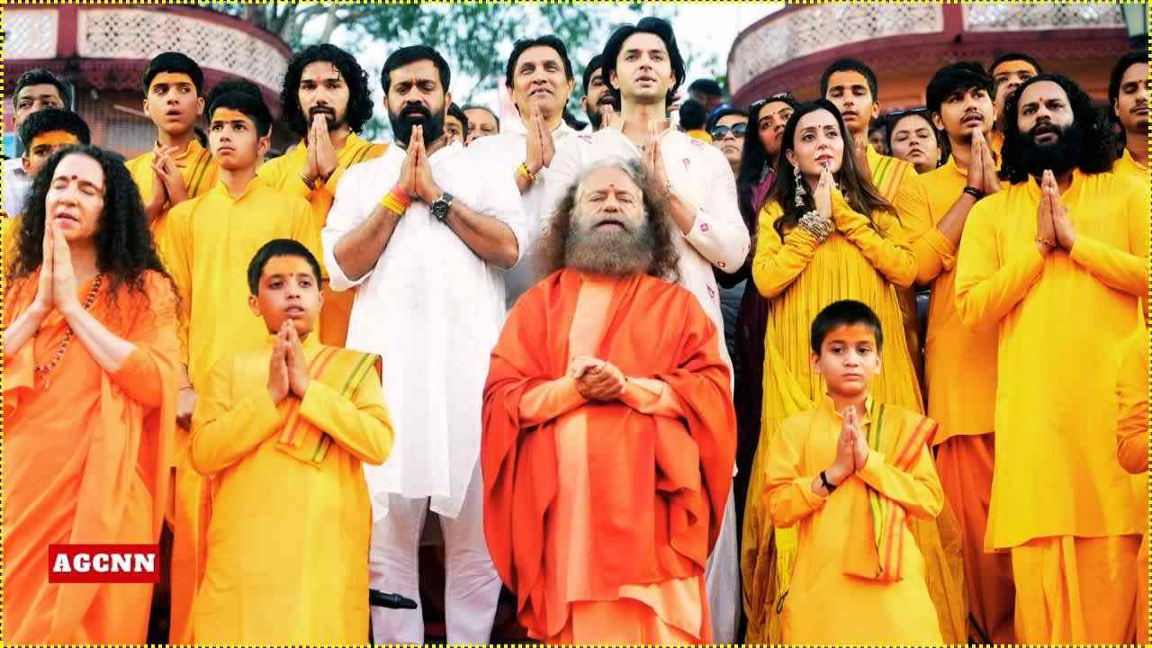 गंगा तट से मिला ‘कृष्णावतारम पार्ट -द हार्ट’ को संतों का आशीर्वाद 
