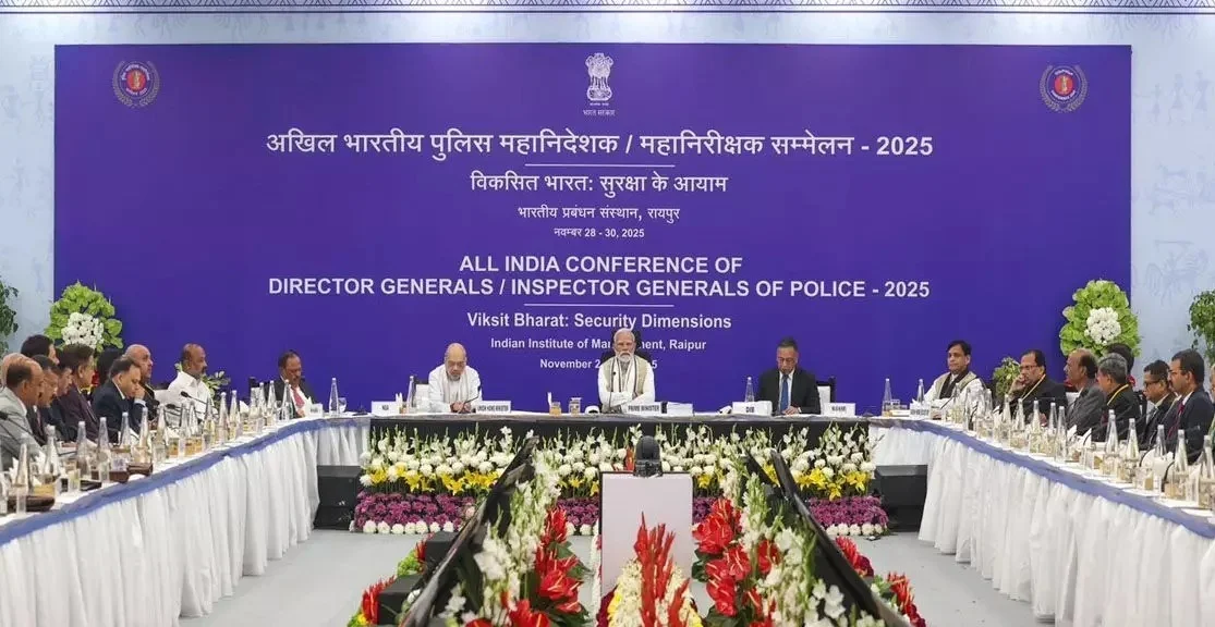 PM Modi Leads DGP Conference in Raipur: पुलिस सुधार, एआई आधारित खुफिया और राष्ट्रीय सुरक्षा पर जोर दिया