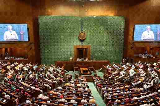 Parliament Budget Session: बीजेपी और कांग्रेस ने जारी किया तीन लाइन का व्हिप, 9 मार्च से शुरू होगा दूसरा चरण