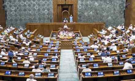 Parliament News: विपक्ष के हंगामे से लोकसभा-राज्यसभा स्थगित, NEET और छात्र प्रदर्शन पर बवाल