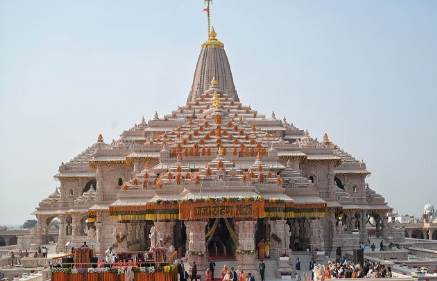 Ram Mandir Chadhava Case: SIT ने मुख्यमंत्री योगी को सौंपी प्रारंभिक रिपोर्ट