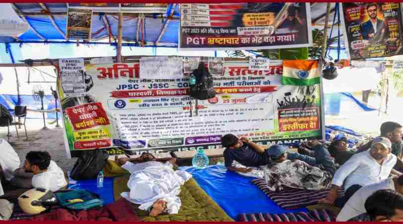 झारखंड भर्ती परीक्षा विवाद: 21वें दिन भी छात्रों का आंदोलन जारी, 15 अगस्त को तिरंगा यात्रा
