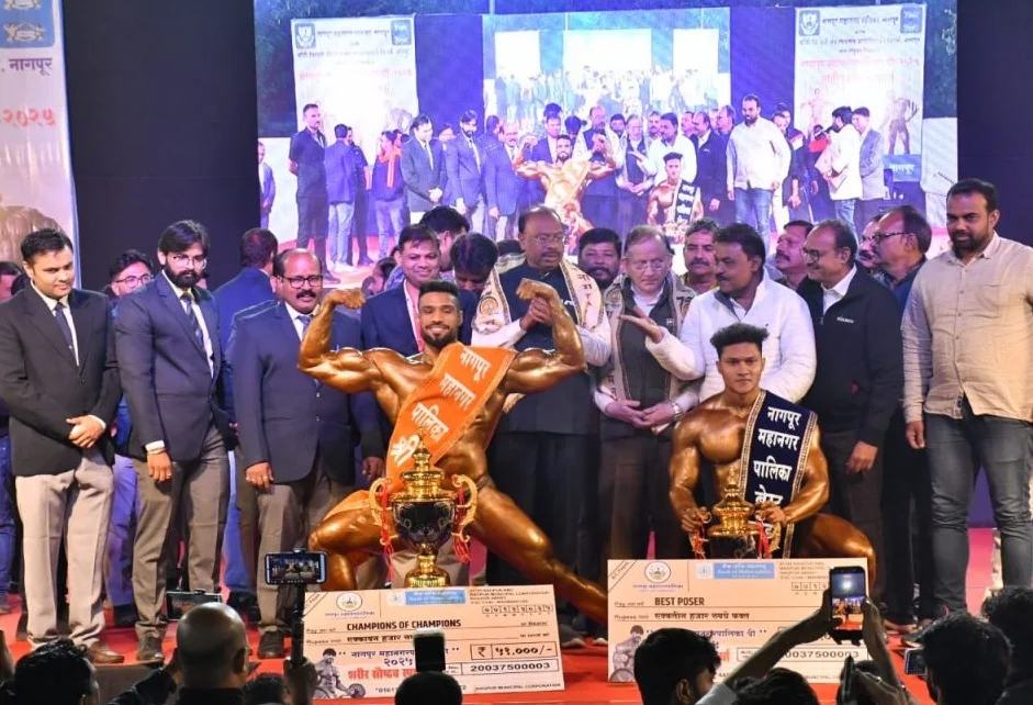 नागपुर बॉडीबिल्डिंग प्रतियोगिता में निलेश जोगी ने Champion of Champions खिताब जीता, 