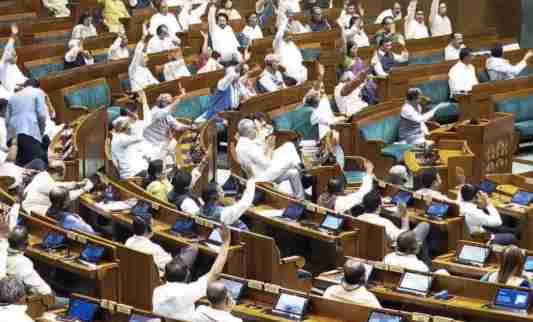 Parliament Monsoon Session: Lok Sabha से Vande Mataram Bill पास, विपक्ष के हंगामे से कई बार स्थगित हुई कार्यवाही